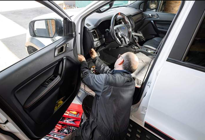 Équipement de conduite pour véhicule handicapés, Abbeville